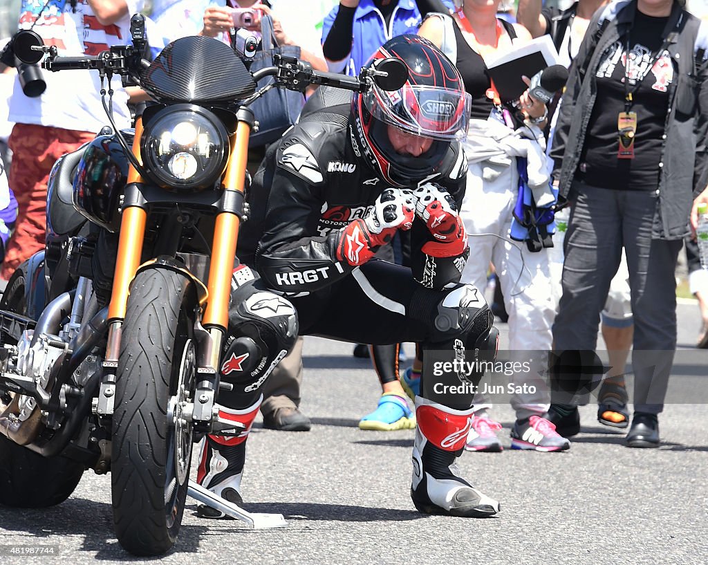 Keanu Reeves Makes Guest Appearance At Suzuka 8 Hours