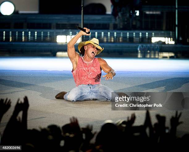 Kenny Chesney performs during Kenny Chesney's The Big Revival Tour & Jason Aldean's Burn It Down 2015 at Rose Bowl on July 25, 2015 in Pasadena,...
