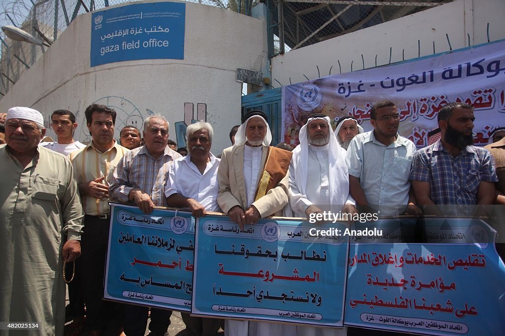 Palestinians stage a demonstration regarding UNRWA funding crisis