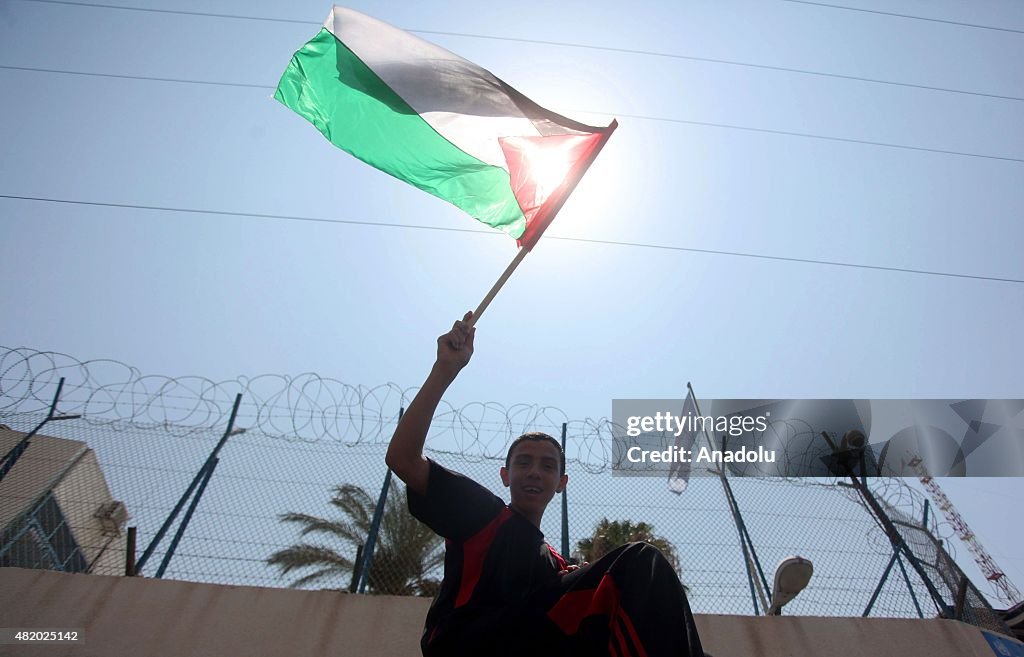 Palestinians stage a demonstration regarding UNRWA funding crisis