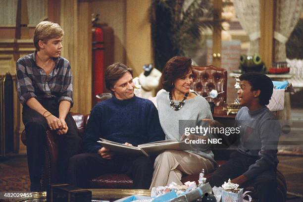 Ed Stratton 236 Edward Stratton Stock Photos, High-Res Pictures, and Images - Getty ...