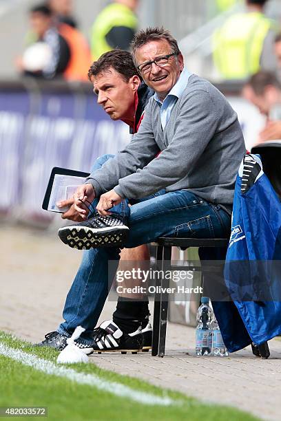 Head coach Norbert Meier of Bielefeld gesticulated during the second bundesliga match between FC Sankt Pauli and Arminia Bielefeld at Millerntor...