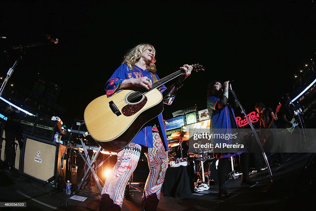 2015 New York Mets Postgame Concert Series - Heart