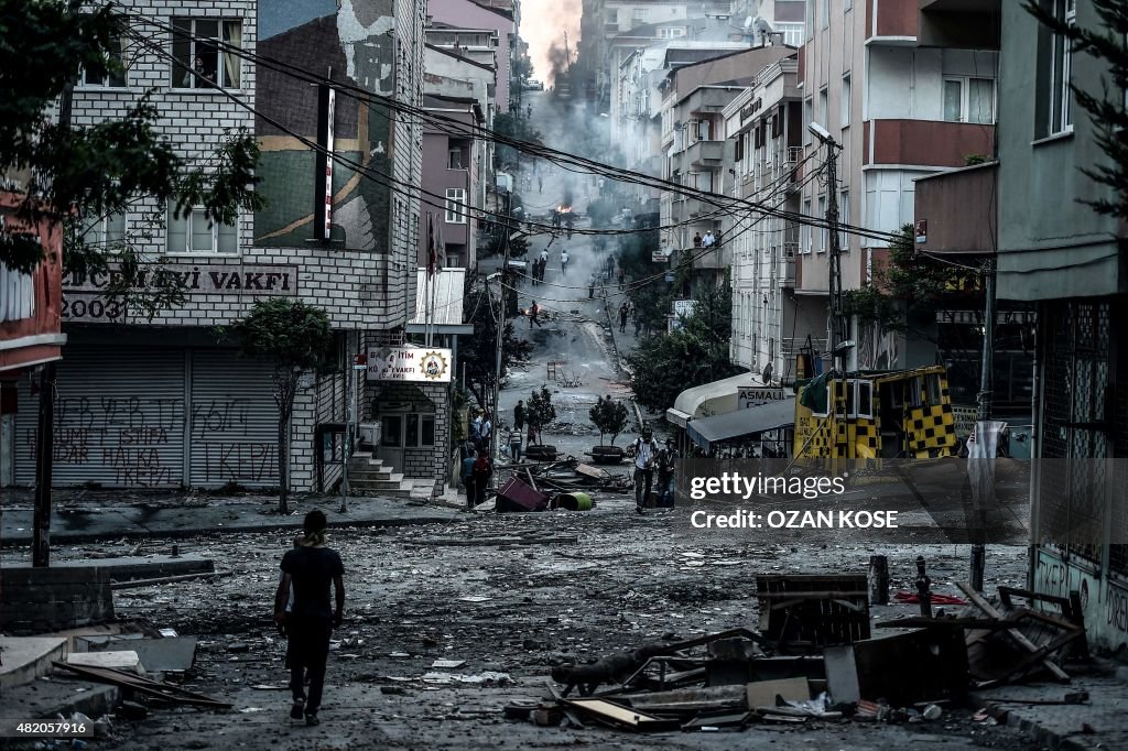 TURKEY-SYRIA-UNREST-PROTEST