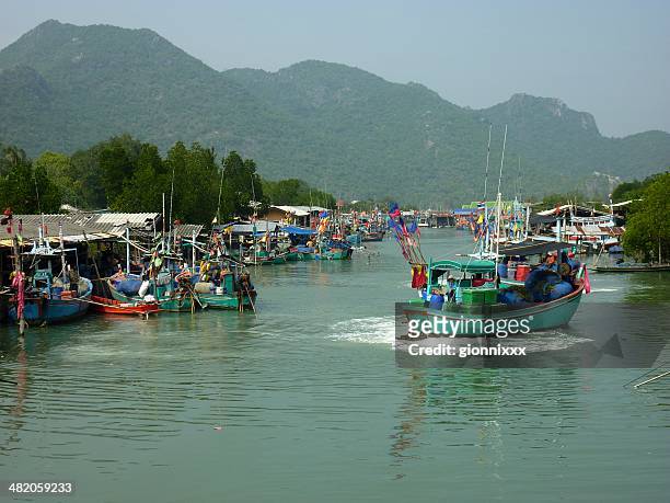 bang pu fishing village, thailand - peschereccio stock pictures, royalty-free photos & images