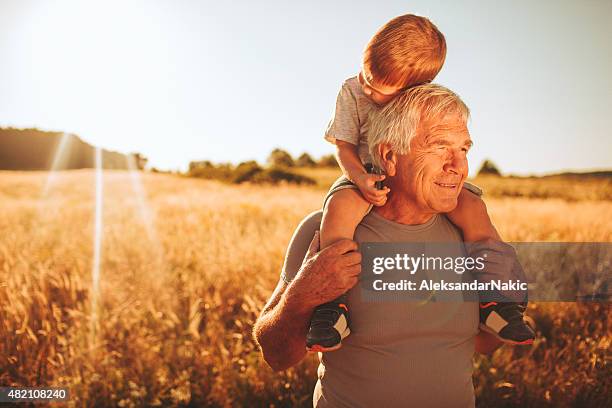 spending time with my grandson - grandfather 個照片及圖片檔