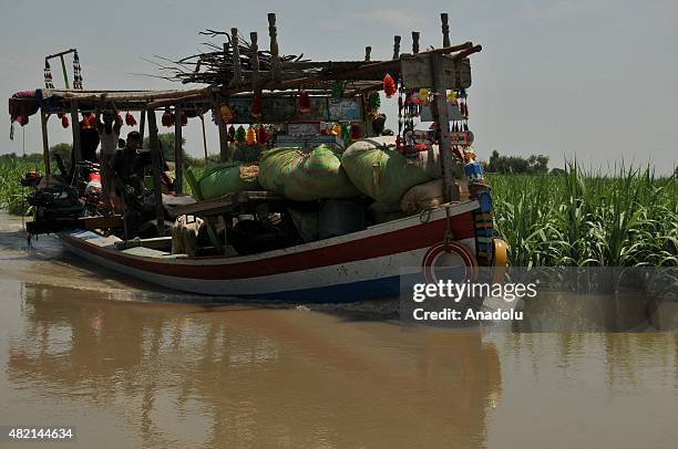Pakistan Rajan Rajan Pur Photos and Premium High Res Pictures - Getty Images