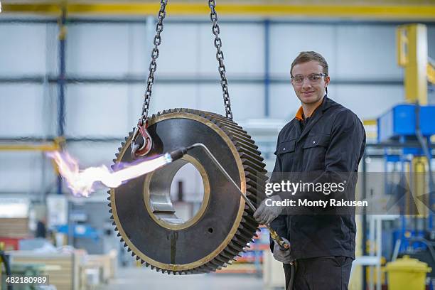 Engine Gear Heat Machine Hot Gear Photos and Premium High Res Pictures - Getty Images