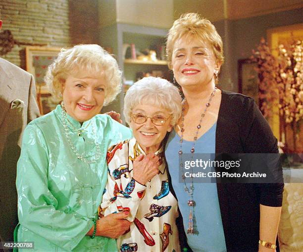 It was a "Golden Girls" reunion on the set of the CBS comedy LADIES MAN when Estelle Getty dropped by for a surprise visit with series star Betty...