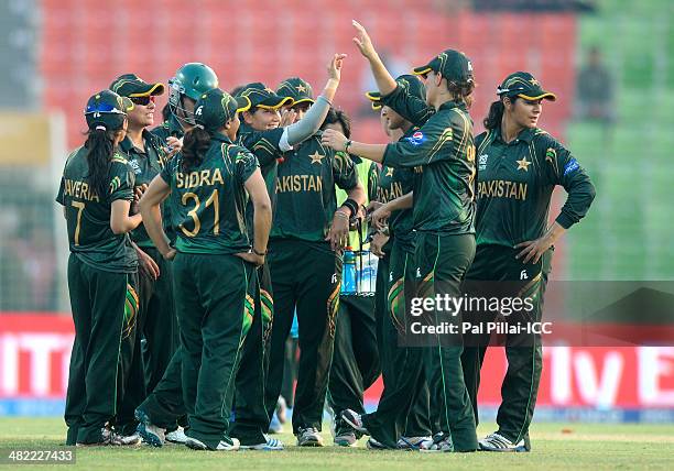 Anam Amin of Pakistan celebrates the wicket of Chamari Polgampola of Sri Lanka during the ICC Women's World Twenty20 7th/8th place ranking match...