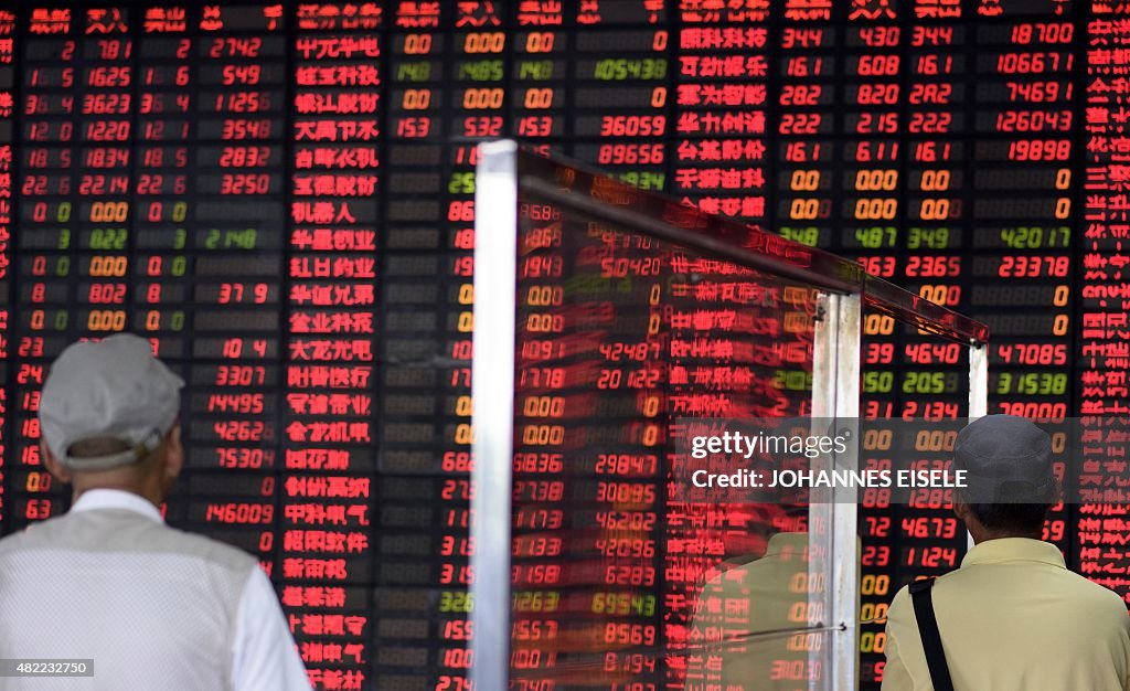 CHINA-ECONOMY-STOCKS-POLITICS