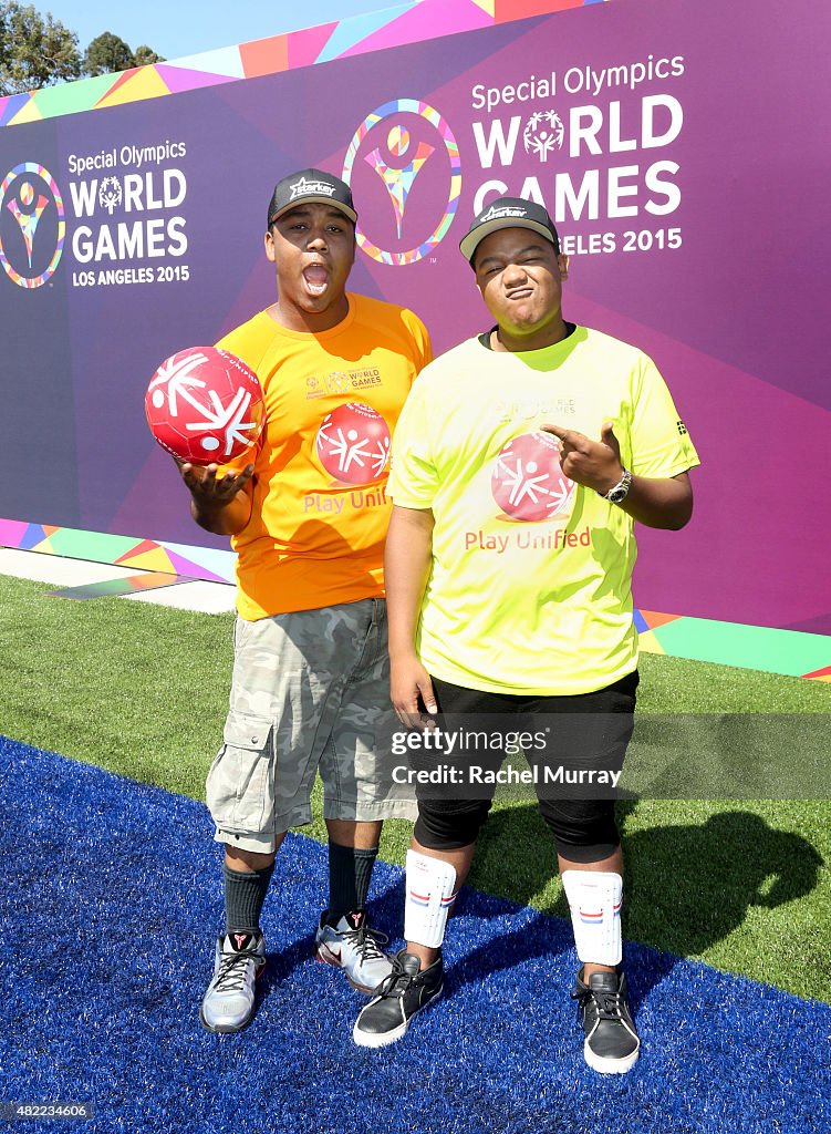 Starkey Hearing Foundation Ambassadors Kyle And Chris Massey Participate In The Special Olympics Unified Sports Experience Football Game