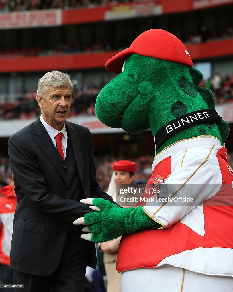 Arsenal v VfL Wolfsburg - Emirates Cup