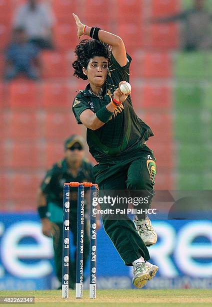 Sania Khan of Pakistan bowls during the ICC Women's World Twenty20 7th/8th place ranking match between Sri Lanka Women and Pakistan Women played at...