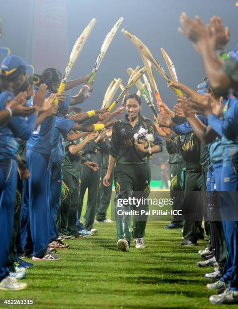 Syeda Batool of Pakistan receives a farewell from her teammates along with the Sri Lankan team as she declares her retirement from all form of...