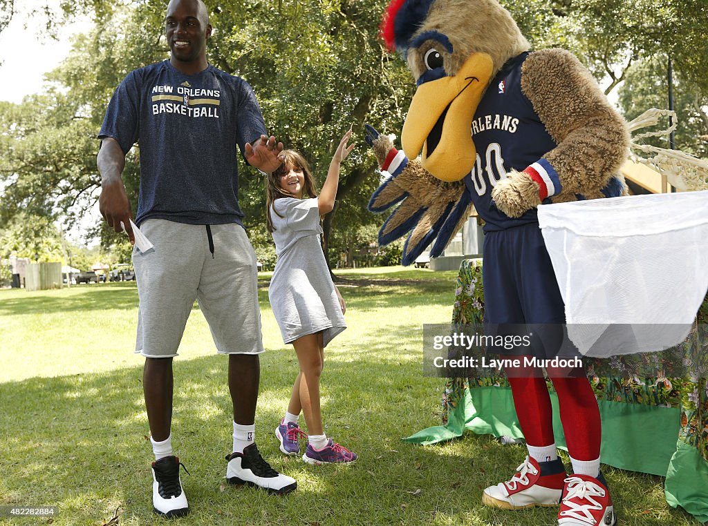 New Orleans Pelicans Quincy Pondexter and the Audubon Nature Institute Partnership