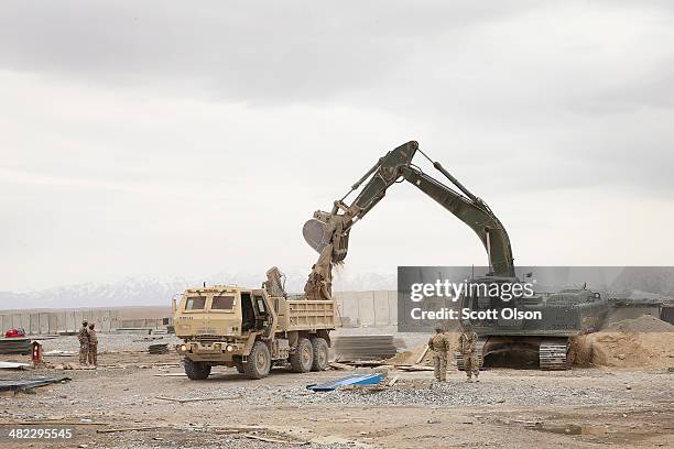 Forward Operating Base Building 4,044 Us Forward Operating Base Stock Photos, High-Res Pictures, and ...