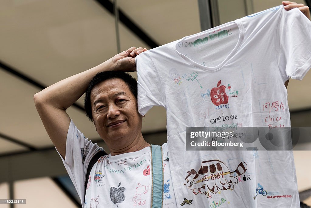 Apple Inc. Opens New Hong Kong Store On Canton Road