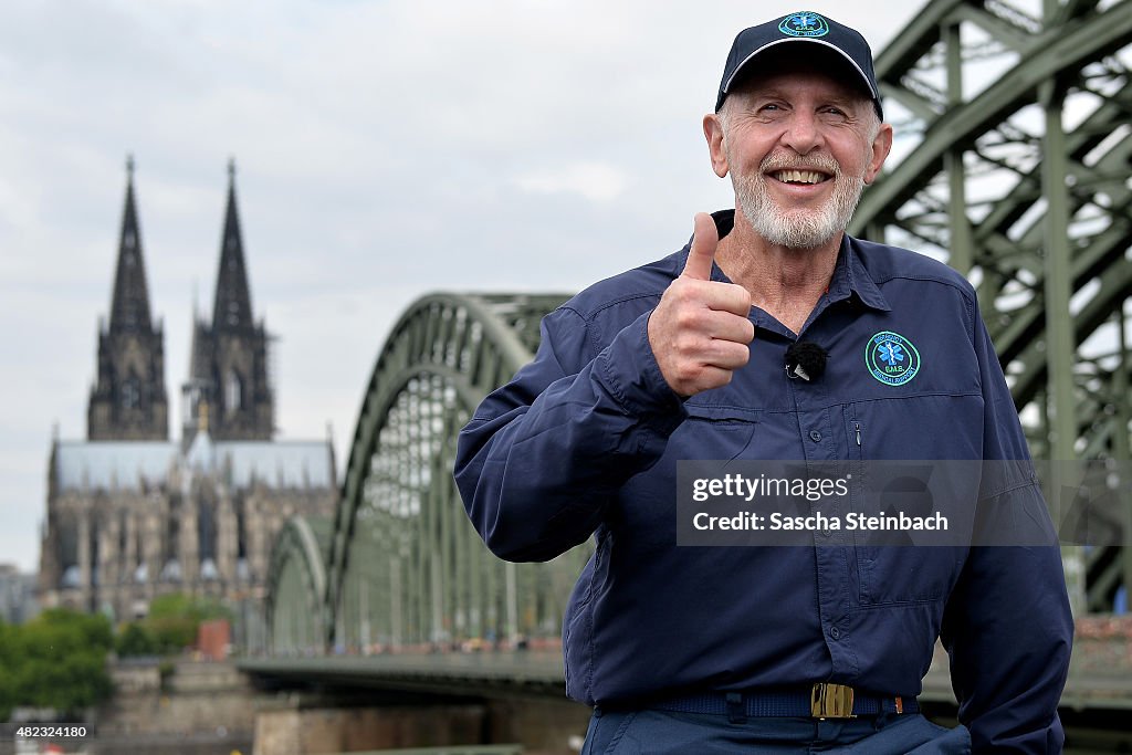 'Ich bin ein Star - lasst mich wieder rein!' - Photo Call With Dr. Bob