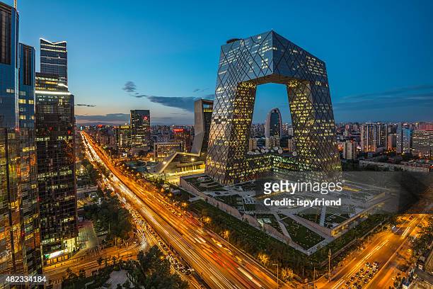 night on beijing central business district buildings skyline, china cityscape - peking skyline stockfoto's en -beelden