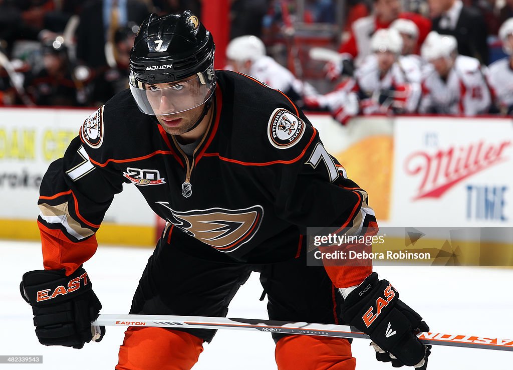 Washington Capitals v Anaheim Ducks