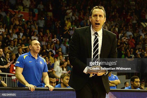 David Blatt, Head Coach of Maccabi Electra Tel Aviv in action during the 2013-2014 Turkish Airlines Euroleague Top 16 Date 13 game between FC Bayern...