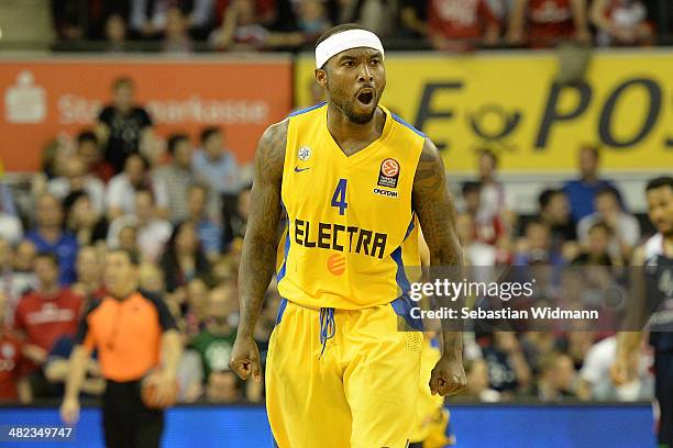 Tyrese Rice, #4 of Maccabi Electra Tel Aviv reacts during the 2013-2014 Turkish Airlines Euroleague Top 16 Date 13 game between FC Bayern Munich v...