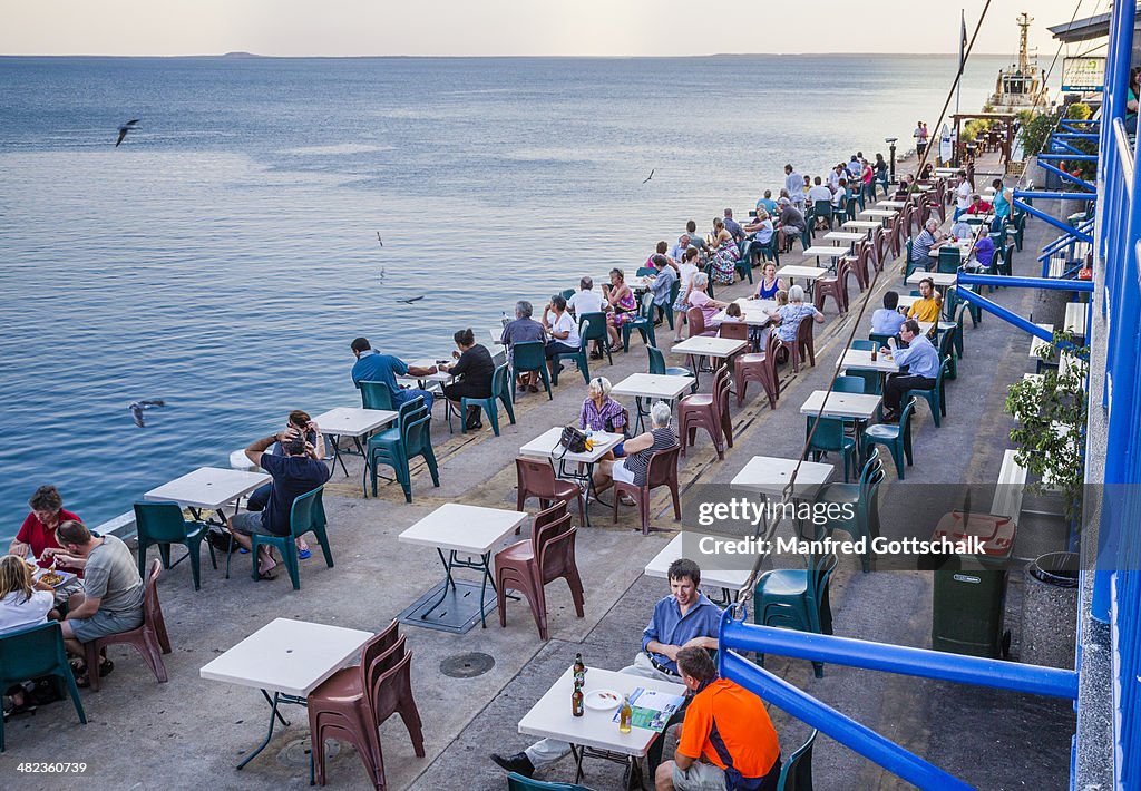 Stokes Hill Wharf alfresco