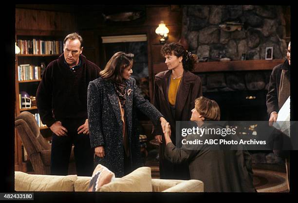 If a Coach Falls in the Woods" - Airdate: December 12, 1989. L-R: CRAIG T. NELSON;LENORE KASDORF;CLARE CAREY;KRIS KAMM