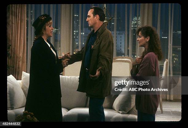 Hate Barbara" - Airdate: November 23, 1991. L-R: LEE GARLINGTON;CRAIG T. NELSON;SHELLEY FABARES