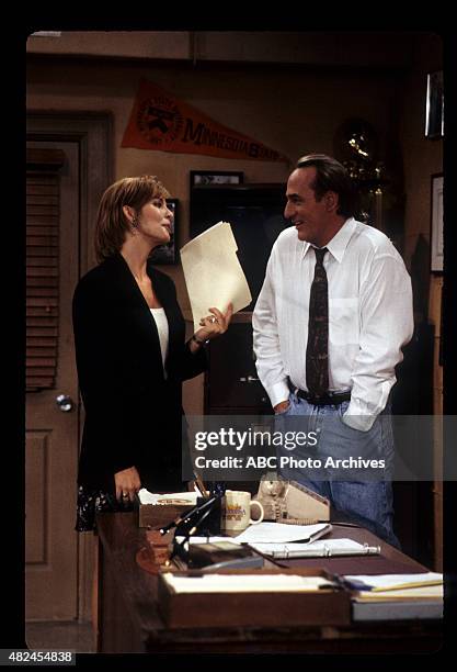 My Fair Agent" - Airdate: November 7, 1994. LUCINDA WEIST;CRAIG T. NELSON