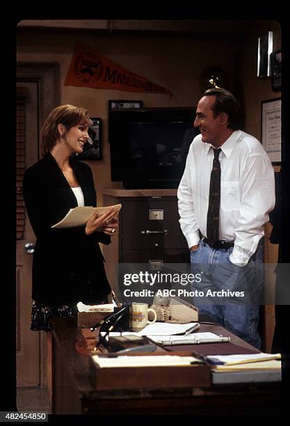 My Fair Agent" - Airdate: November 7, 1994. LUCINDA WEIST;CRAIG T. NELSON