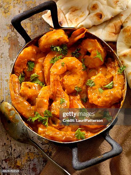 curry de camarones - masala fotografías e imágenes de stock