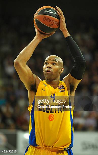 Alex Tyus of Tel Aviv in action during the Turkish Airlines Euroleague Top 16 Round 13 Group F basketball match between FC Bayern Muenchen and...