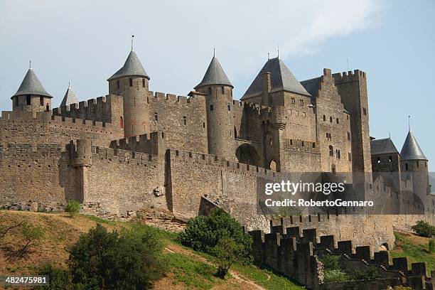 carcassonne - the city. france. - languedoc rousillon stock pictures, royalty-free photos & images