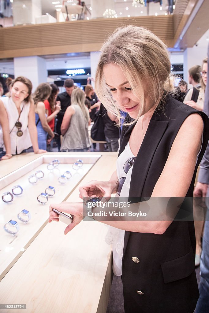 Apple Shop Opens At TSUM, Moscow