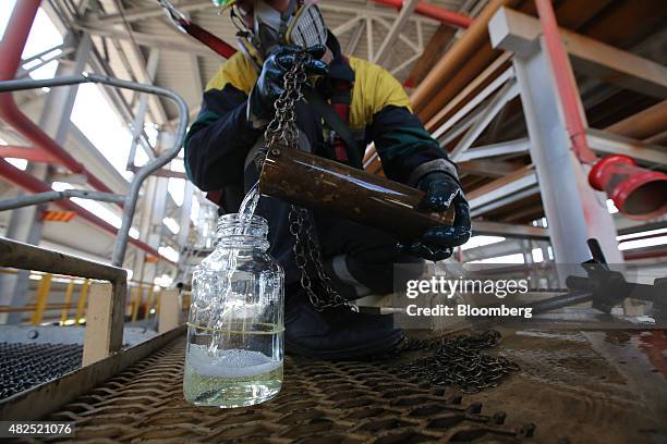 Lab Fuelchemist 350 Petrochemical Laboratory Stock Photos, High-Res Pictures, and ...