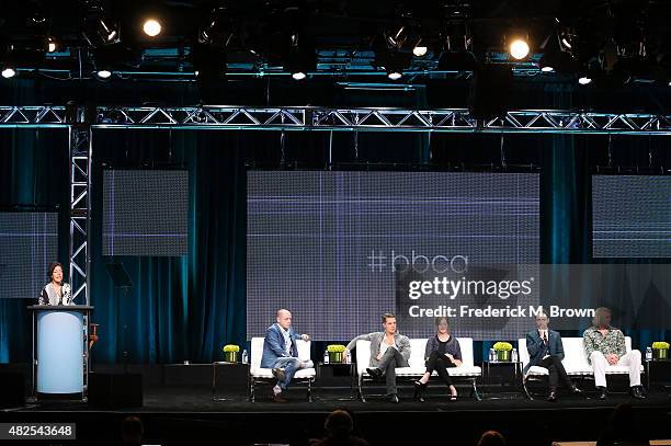 David Temte Alexander Dreymon Photos and Premium High Res Pictures - Getty Images