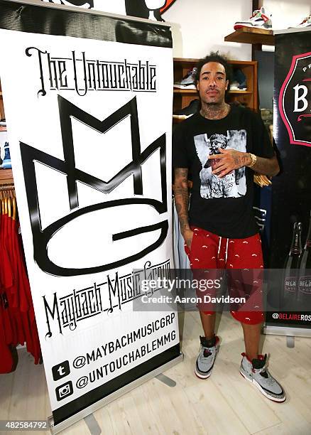 Selos Incm 185 Soles Inc Photos & High Res Pictures - Getty Images