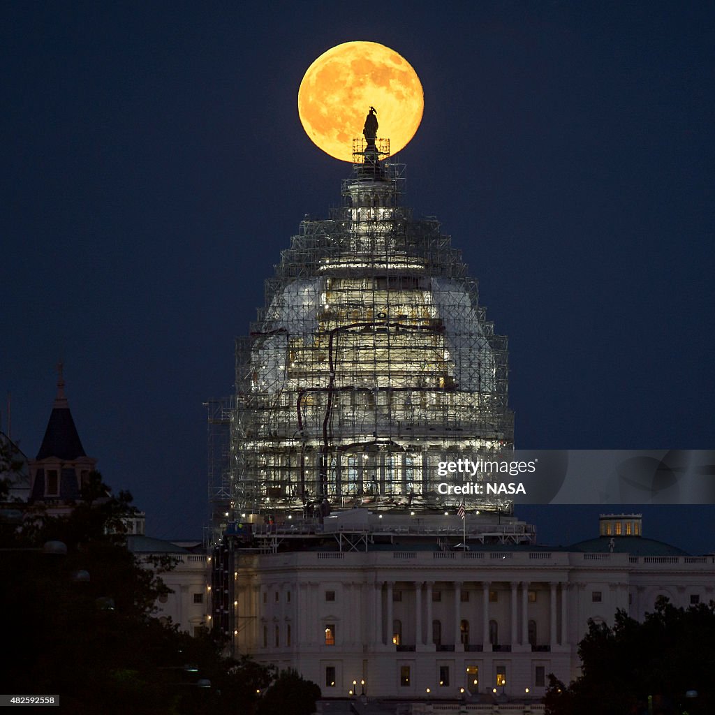 Full Moon Over the U.S. Capitol