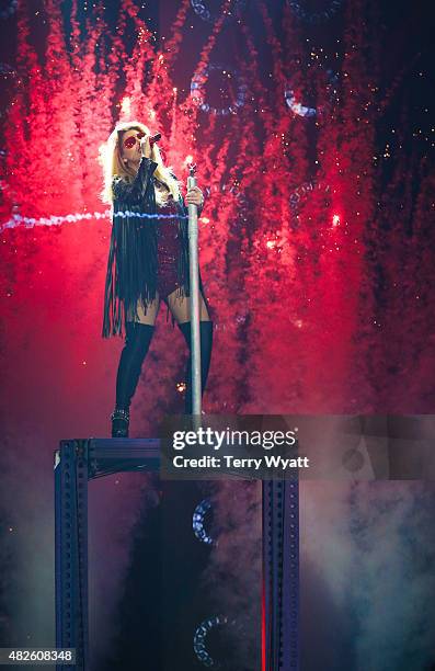 Singer-songwriter Shania Twain performs during the Rock This Country tour at Bridgestone Arena on July 31, 2015 in Nashville, Tennessee.