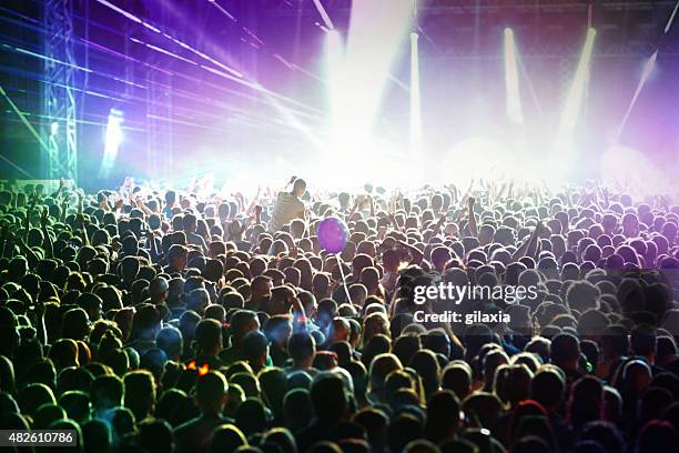 people at concert party. - mis stockfoto's en -beelden