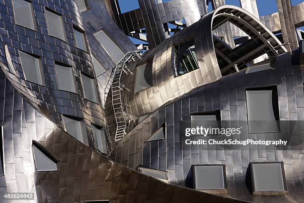 cleveland clinic lou ruvo research center - frank gehry stock pictures, royalty-free photos & images