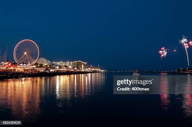 feuerwerk des navy pier - navy pier stock-fotos und bilder