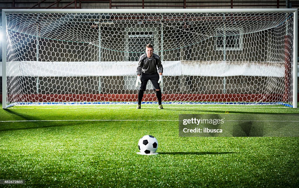 Fußballspiel im stadium: Stornierungsgebühr kick