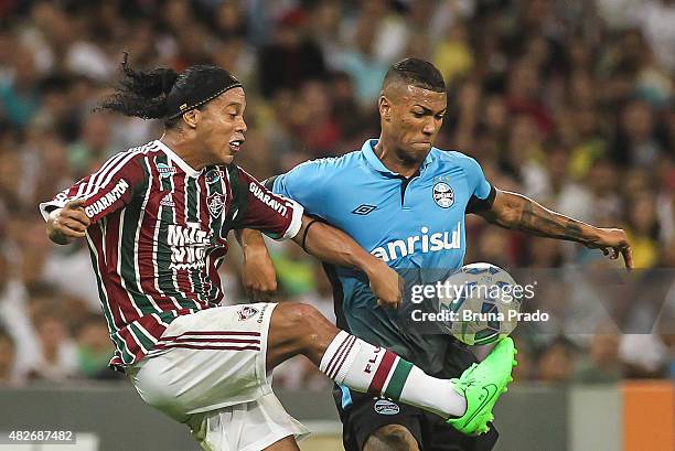 Ronaldinho of Fluminense during the Brasileirao Series A 2015 match between Fluminense and Gremio at Maracana Stadium on August 01, 2015 in Rio de...