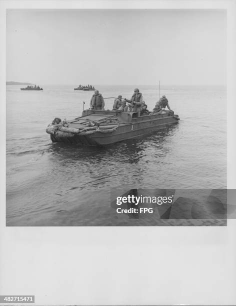 American amphibious 'duck' truck undergoing maneuvers during World War Two, circa 1941-1945.