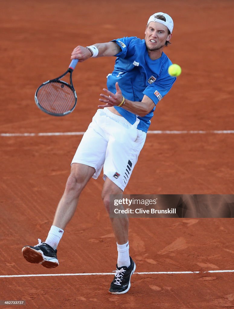 Italy v Great Britain - Davis Cup World Group Quarter-Finals: Day One