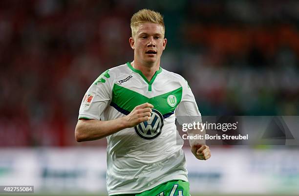 Kevin De Bruyne of VfL Wolfsburg runs during the DFL Supercup 2015 match between VfL Wolfsburg and FC Bayern Muenchen at Volkswagen Arena on August...