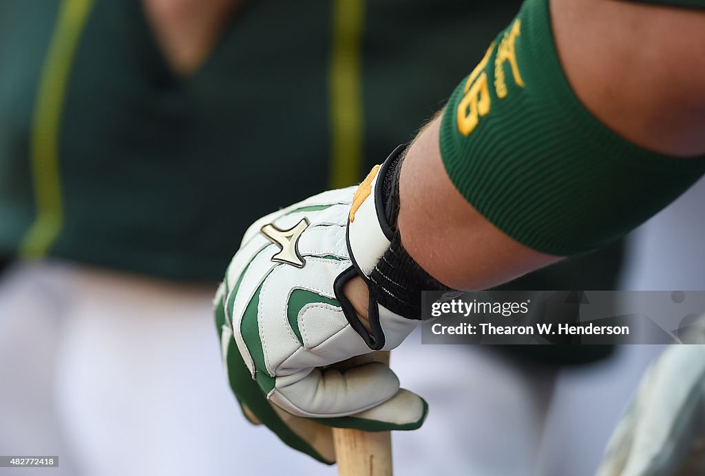 Cleveland Indians v Oakland Athletics